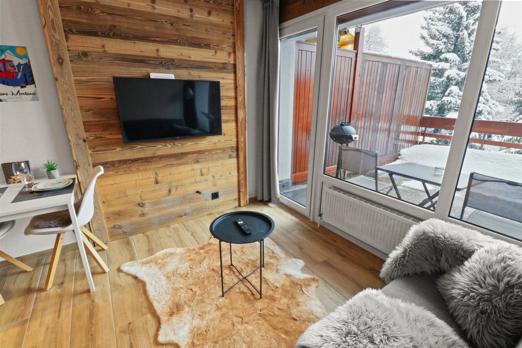 Joli Studio Avec Parking Gratuit Crans-Montana Esterno foto